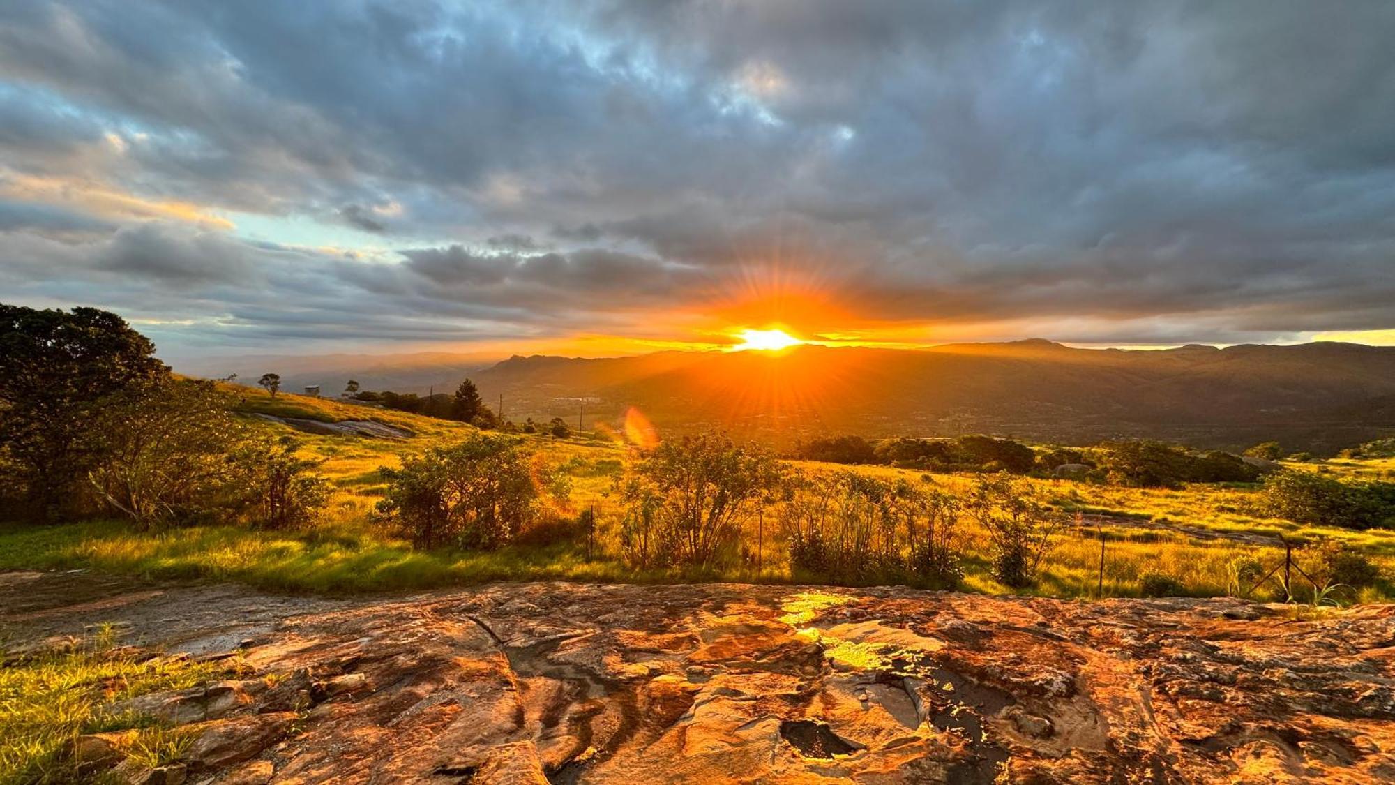 Mdzimba Mountain Lodge エズルウィニ エクステリア 写真